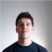 Esperto di Graphic Design e UX/UI Design offre lezioni online personalizzate. Laureato in UX Design, con esperienza pratica in bra